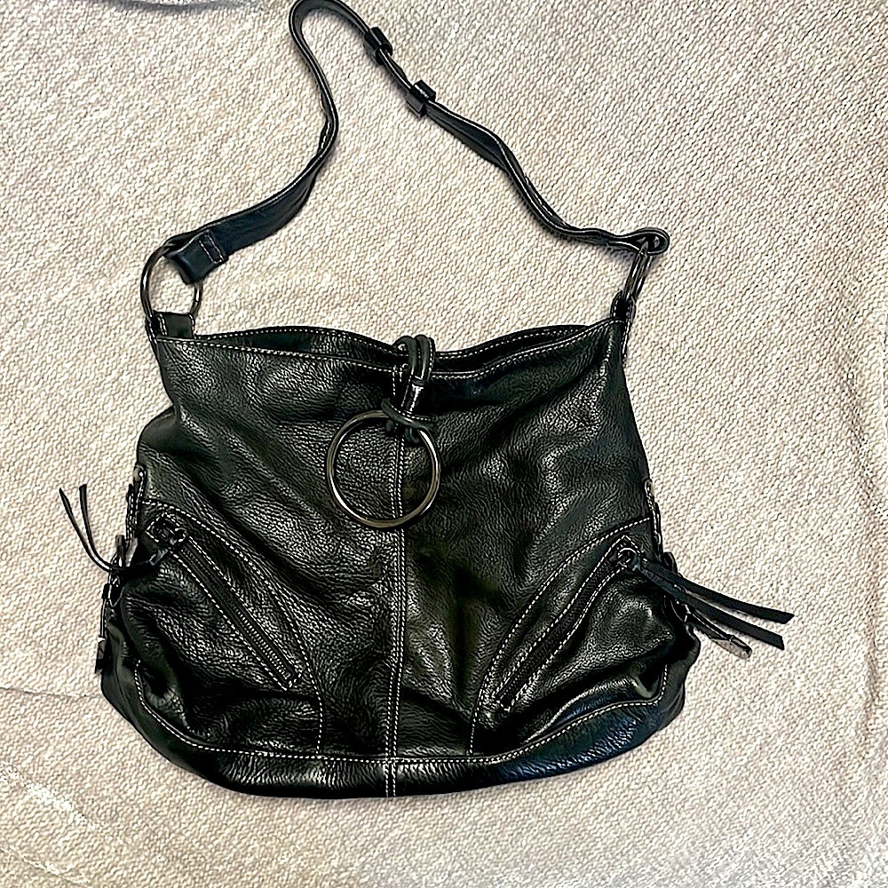 Luce Black leather bag